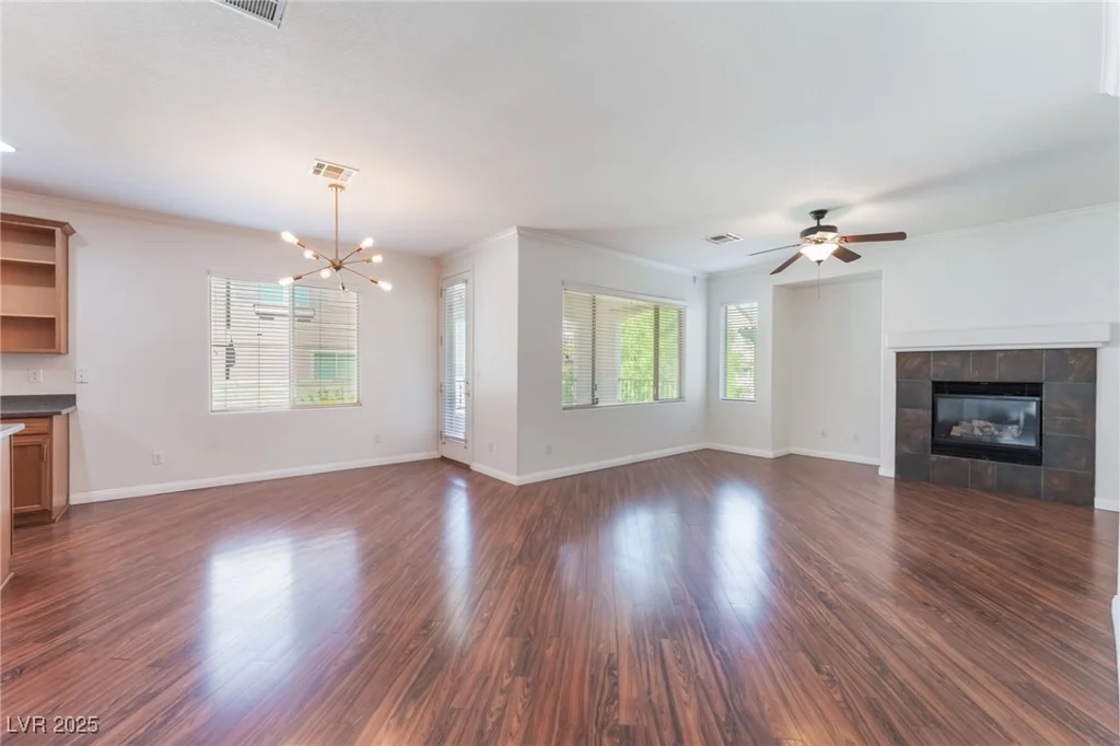 11824 Amistoso, Las Vegas, NV 89138