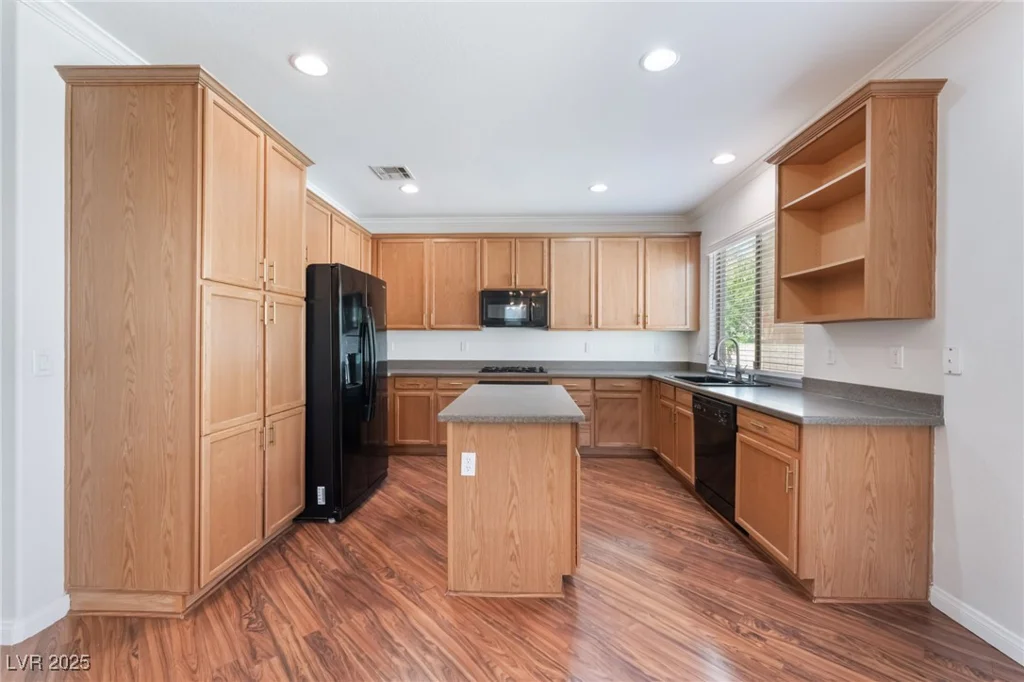 11824 Amistoso, Las Vegas, NV 89138