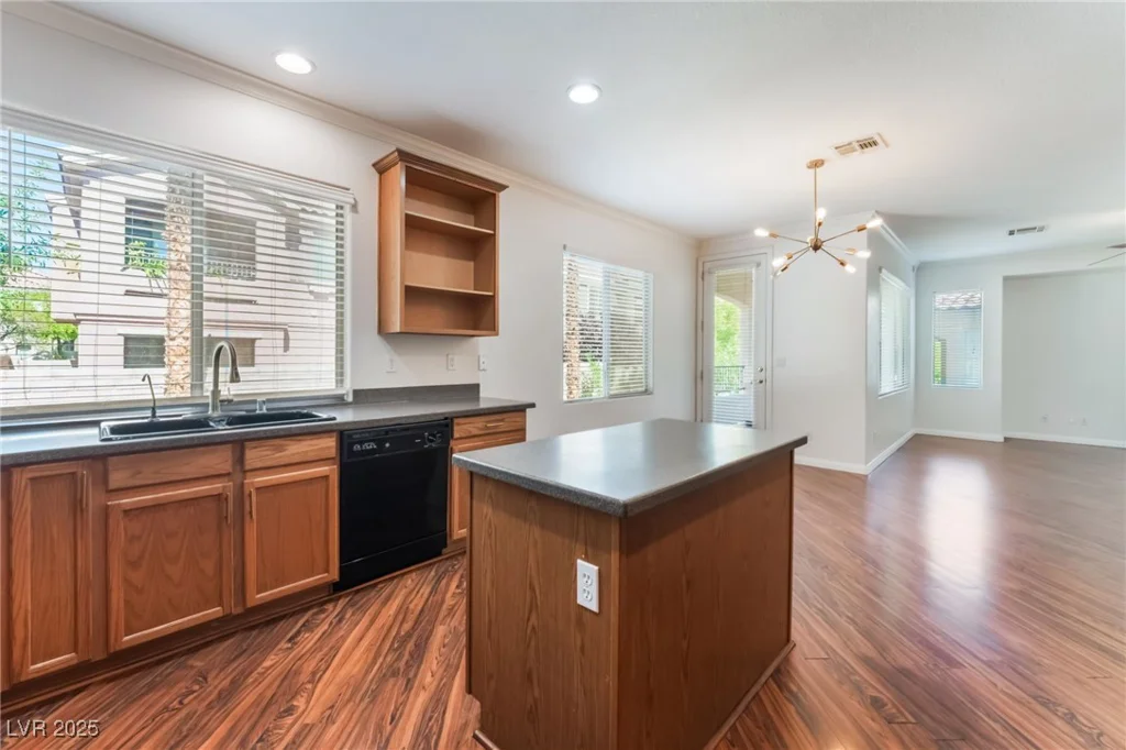 11824 Amistoso, Las Vegas, NV 89138