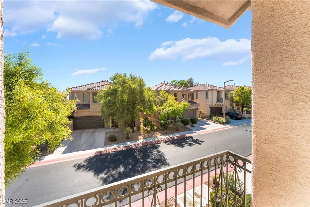 11824 Amistoso, Las Vegas, NV 89138
