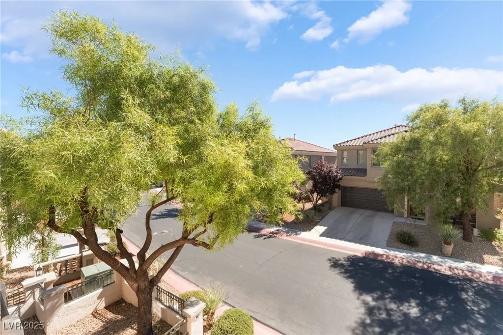 11824 Amistoso, Las Vegas, NV 89138