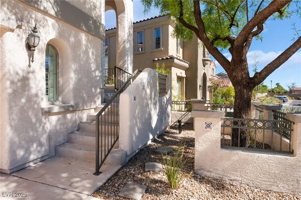 11824 Amistoso, Las Vegas, NV 89138