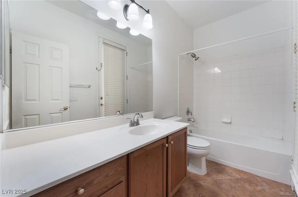 11824 Amistoso, Las Vegas, NV 89138