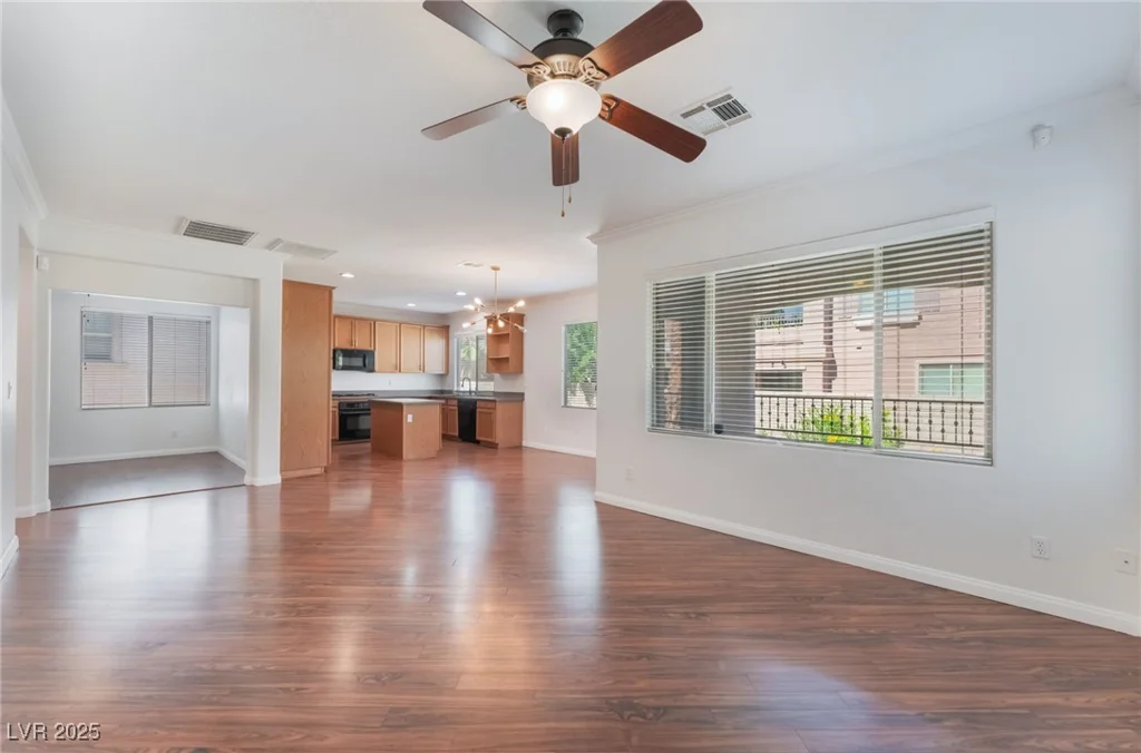 11824 Amistoso, Las Vegas, NV 89138