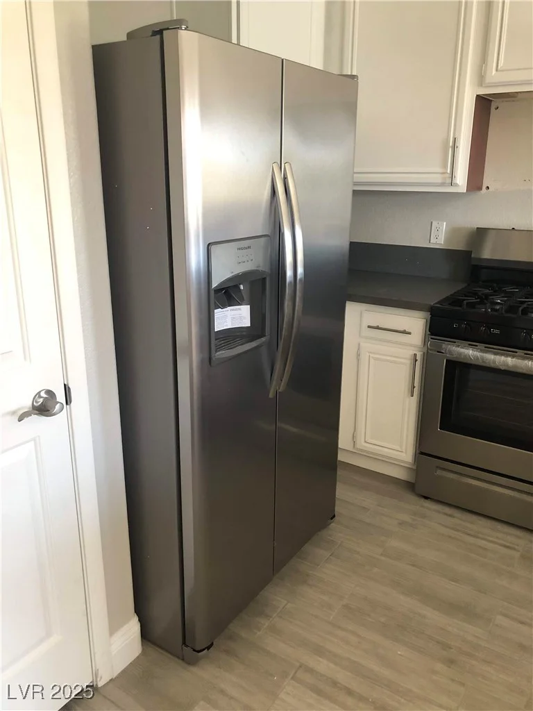 10245 Maryland, Las Vegas, NV 89183