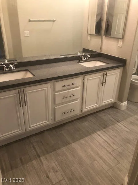 10245 Maryland, Las Vegas, NV 89183