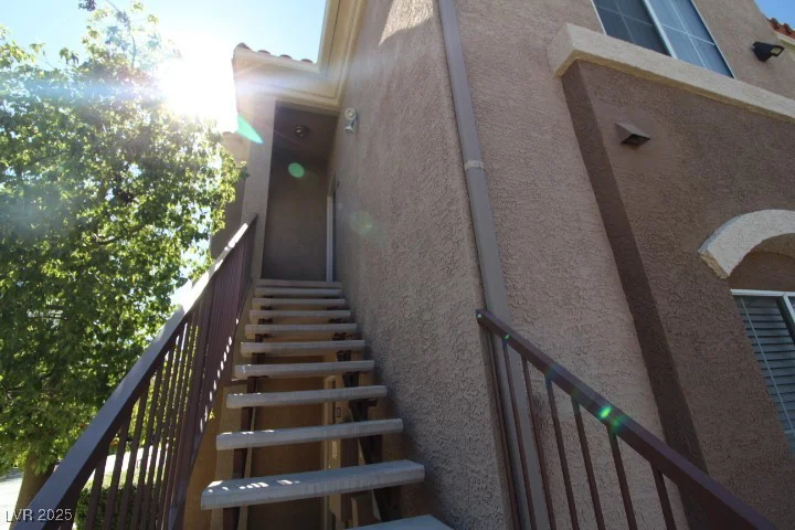 10245 Maryland, Las Vegas, NV 89183