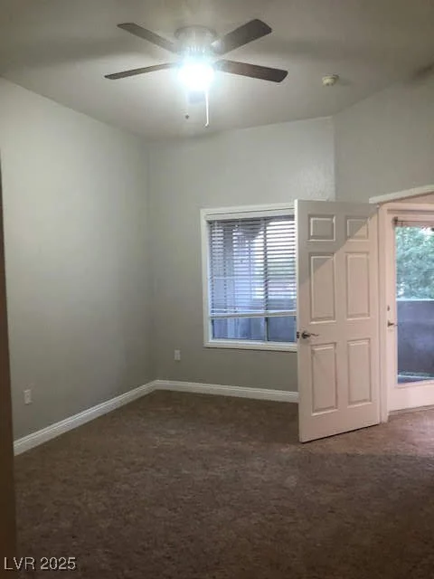 10245 Maryland, Las Vegas, NV 89183