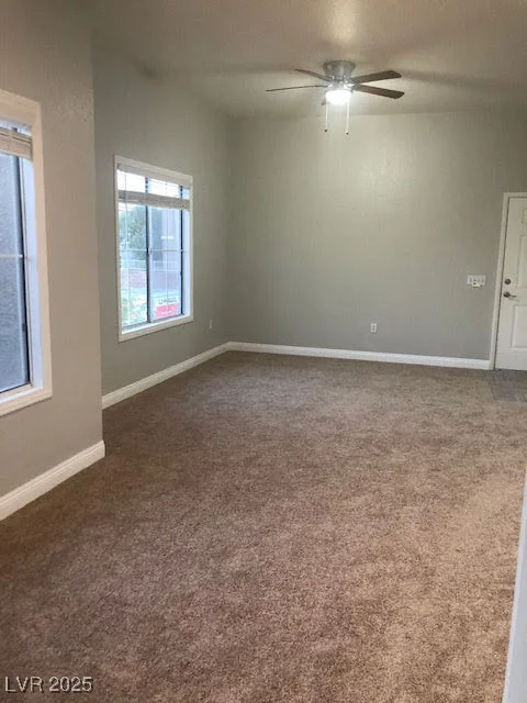10245 Maryland, Las Vegas, NV 89183