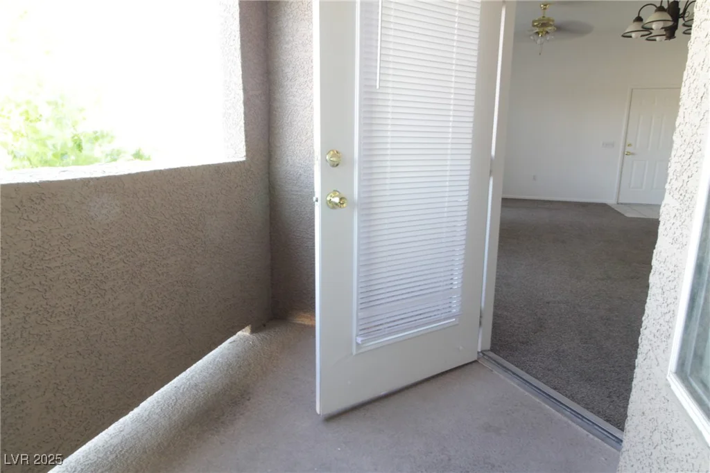 10245 Maryland, Las Vegas, NV 89183