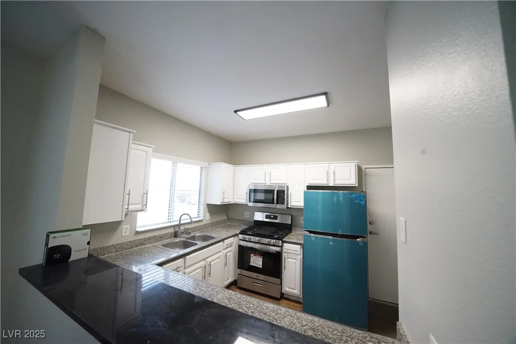 5250 Rainbow, Las Vegas, NV 89118