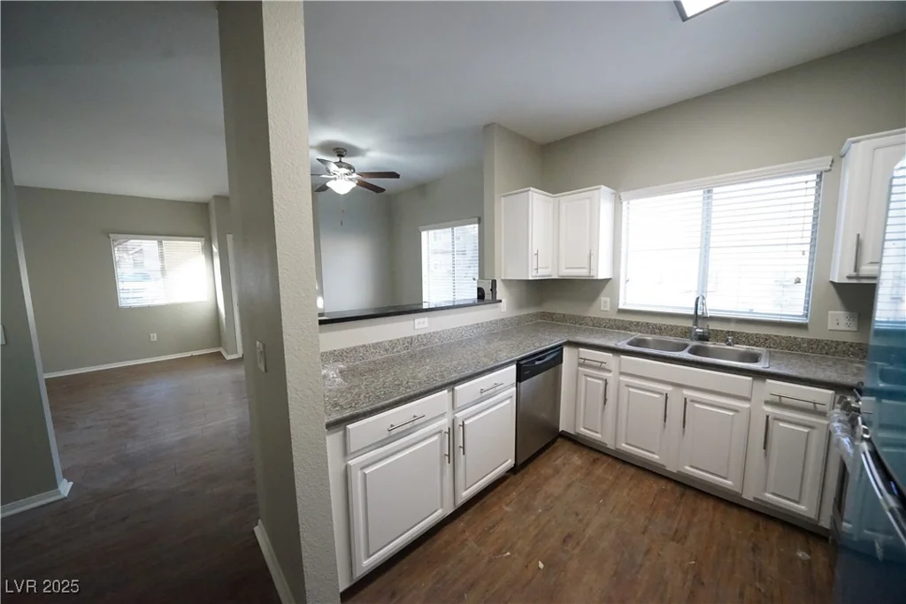 5250 Rainbow, Las Vegas, NV 89118