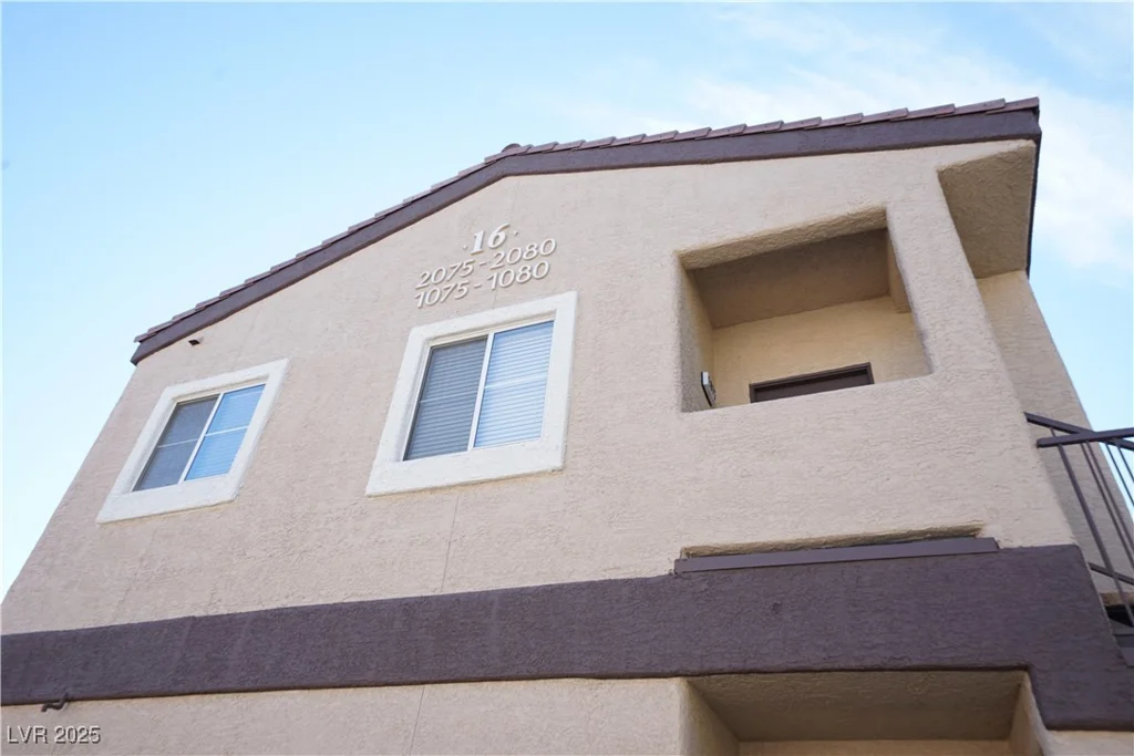 5250 Rainbow, Las Vegas, NV 89118
