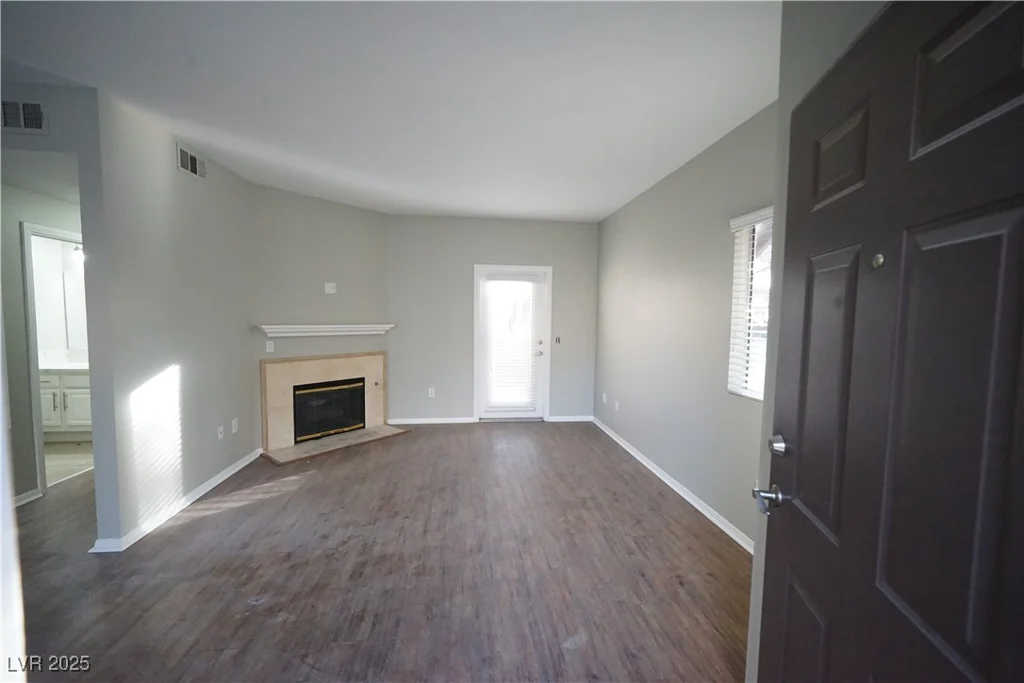 5250 Rainbow, Las Vegas, NV 89118