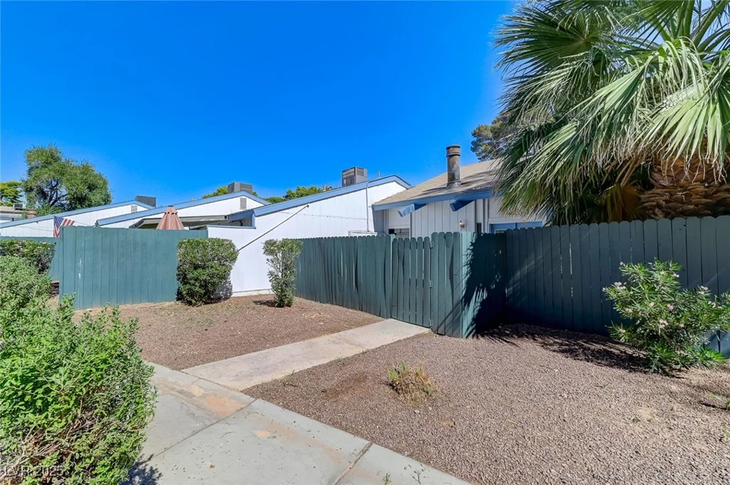 4045 Great Plains, Las Vegas, NV 89121