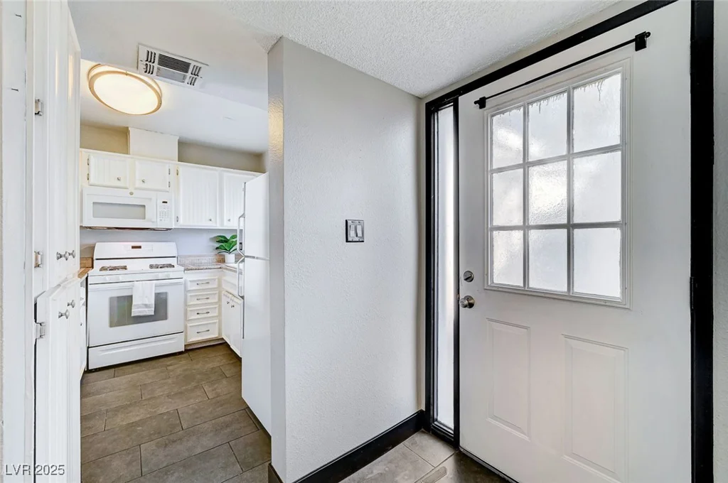4045 Great Plains, Las Vegas, NV 89121
