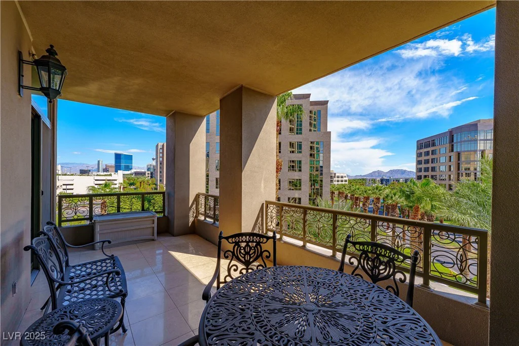 1 Hughes Center, Las Vegas, NV 89169
