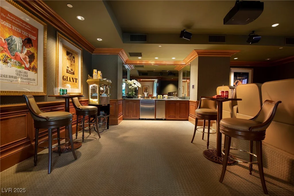 1 Hughes Center, Las Vegas, NV 89169