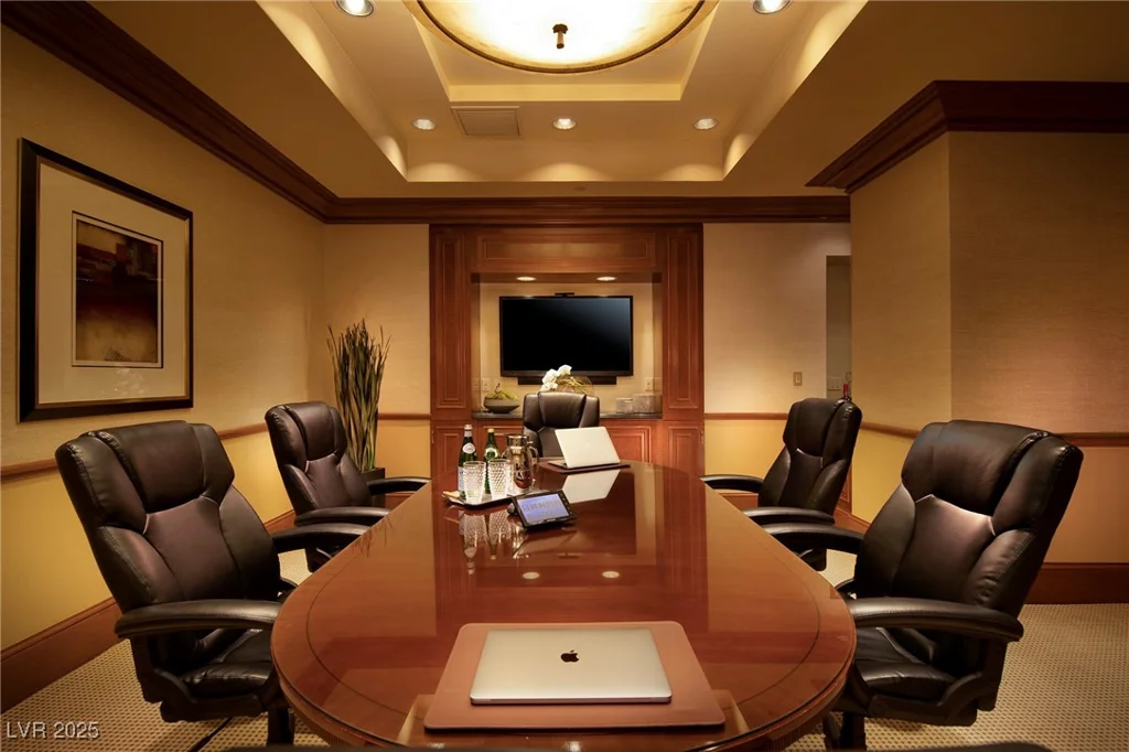 1 Hughes Center, Las Vegas, NV 89169