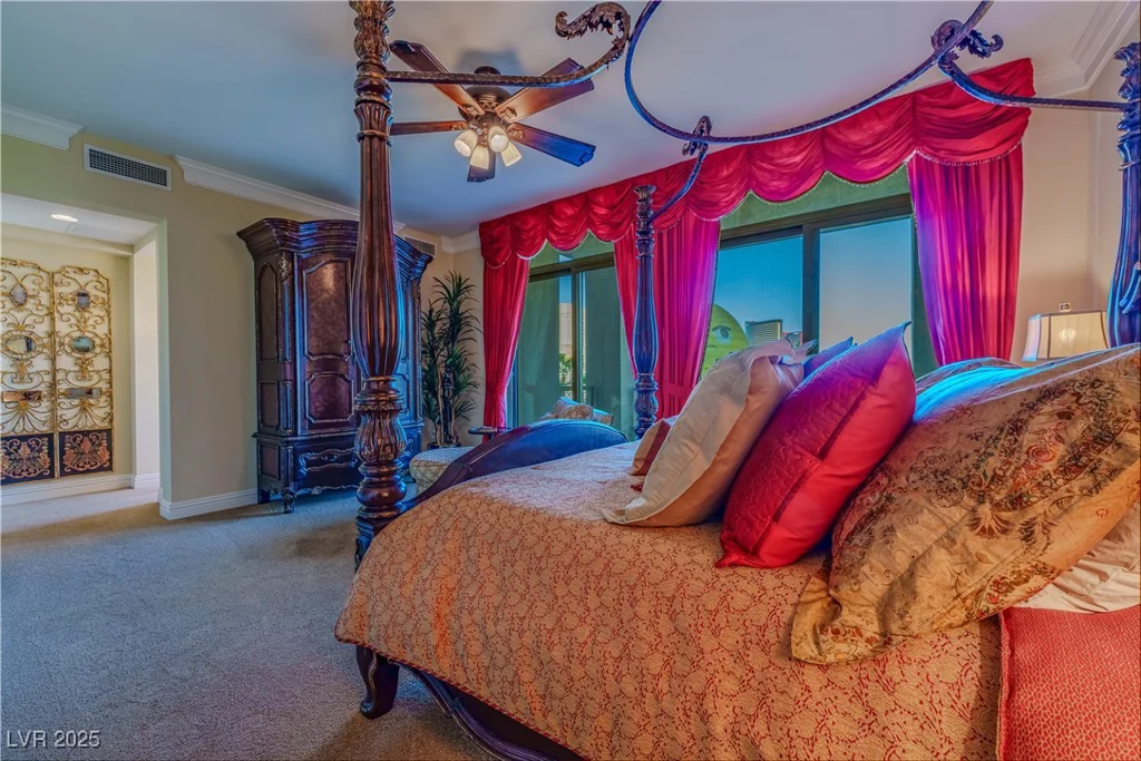 1 Hughes Center, Las Vegas, NV 89169