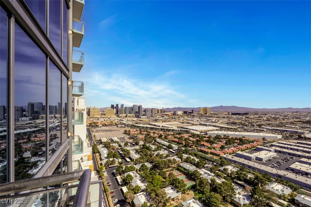4381 Flamingo, Las Vegas, NV 89103