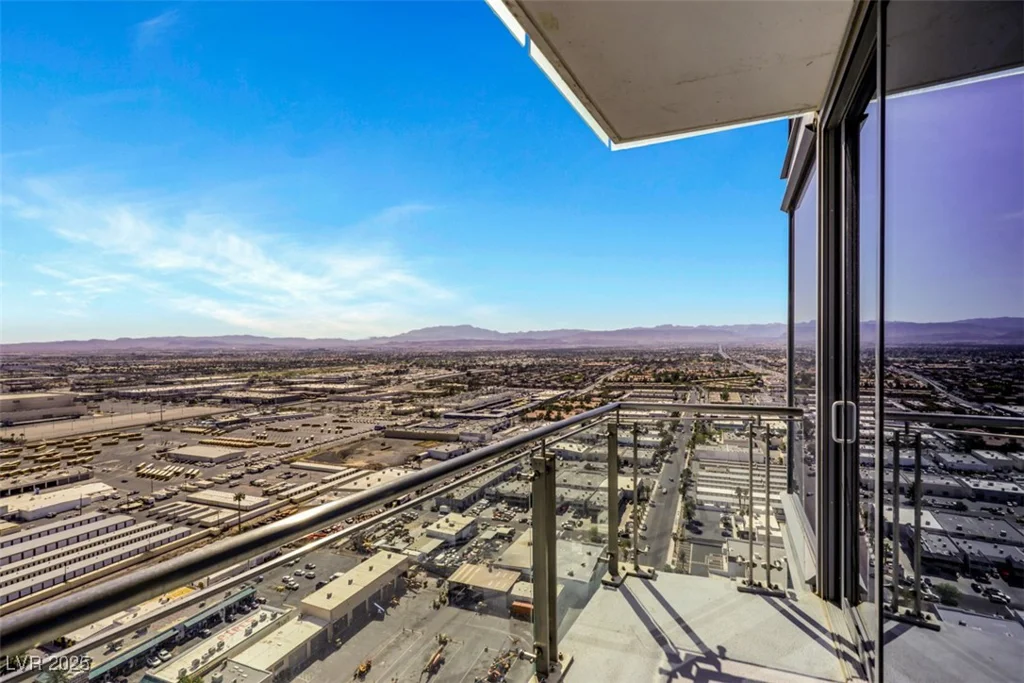 4381 Flamingo, Las Vegas, NV 89103