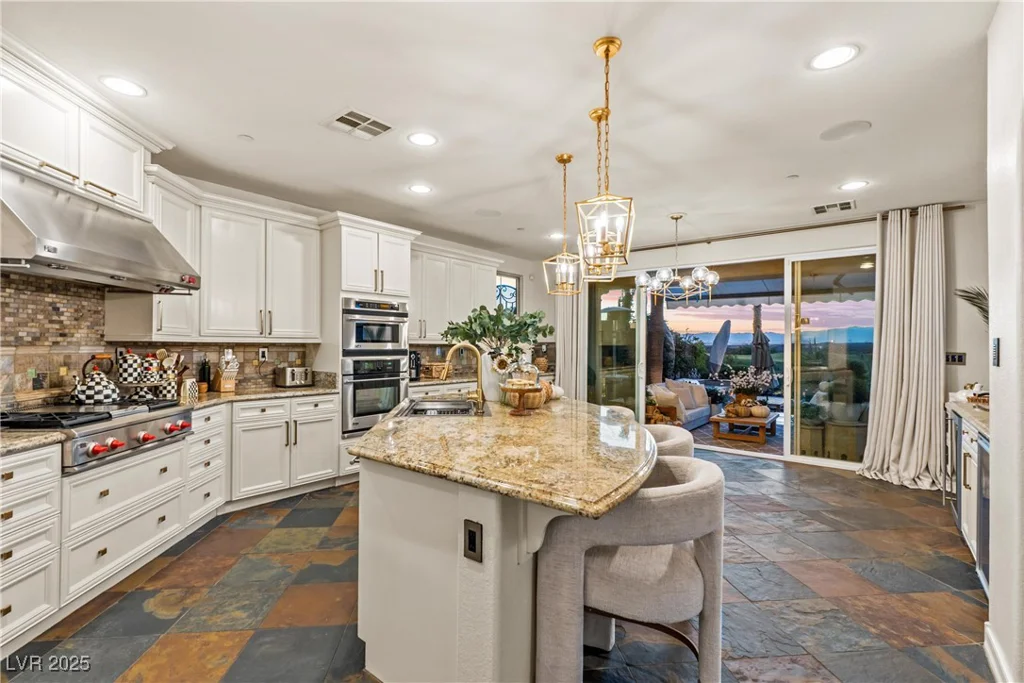 69 Contrada Fiore, Henderson, NV 89011