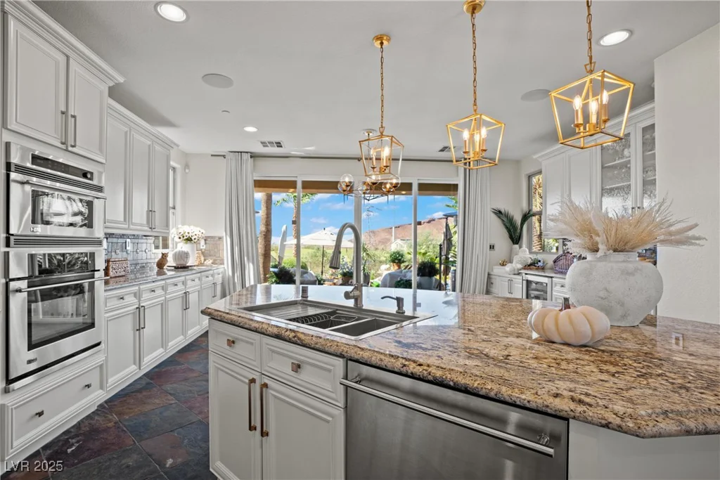 69 Contrada Fiore, Henderson, NV 89011