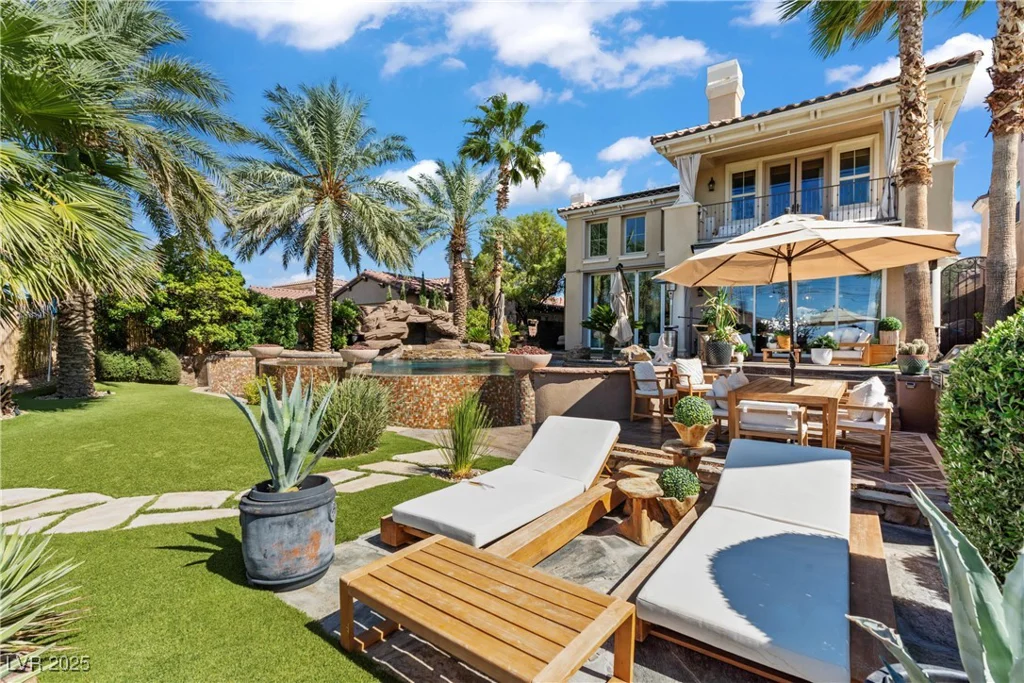 69 Contrada Fiore, Henderson, NV 89011