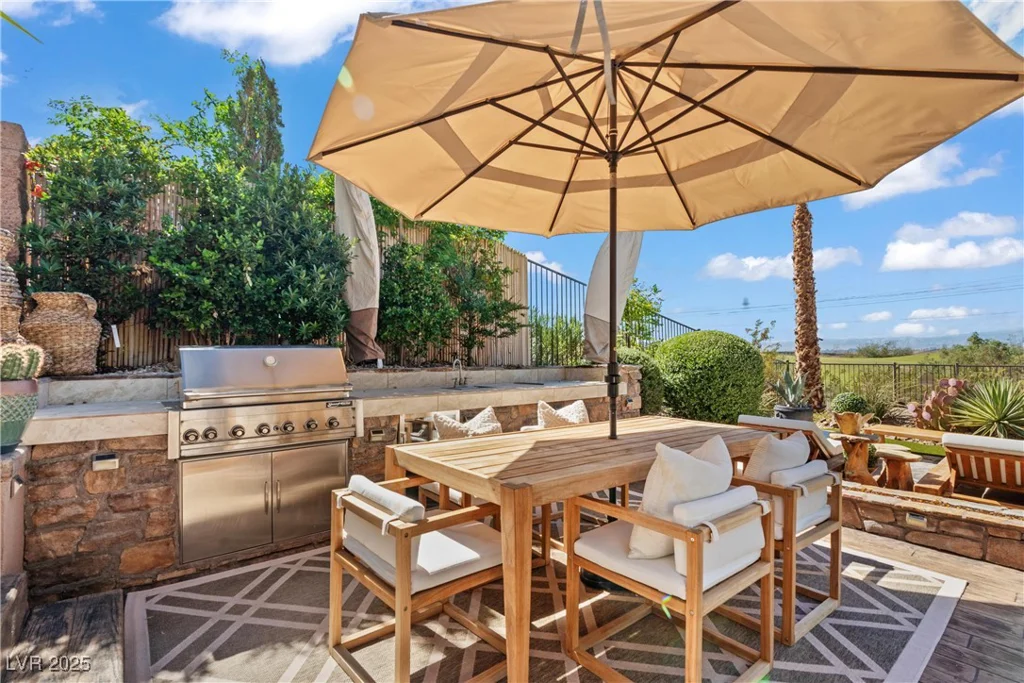 69 Contrada Fiore, Henderson, NV 89011