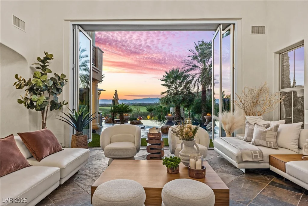 69 Contrada Fiore, Henderson, NV 89011