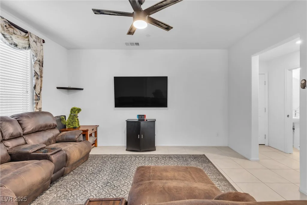 10664 Sariah Skye, Las Vegas, NV 89166