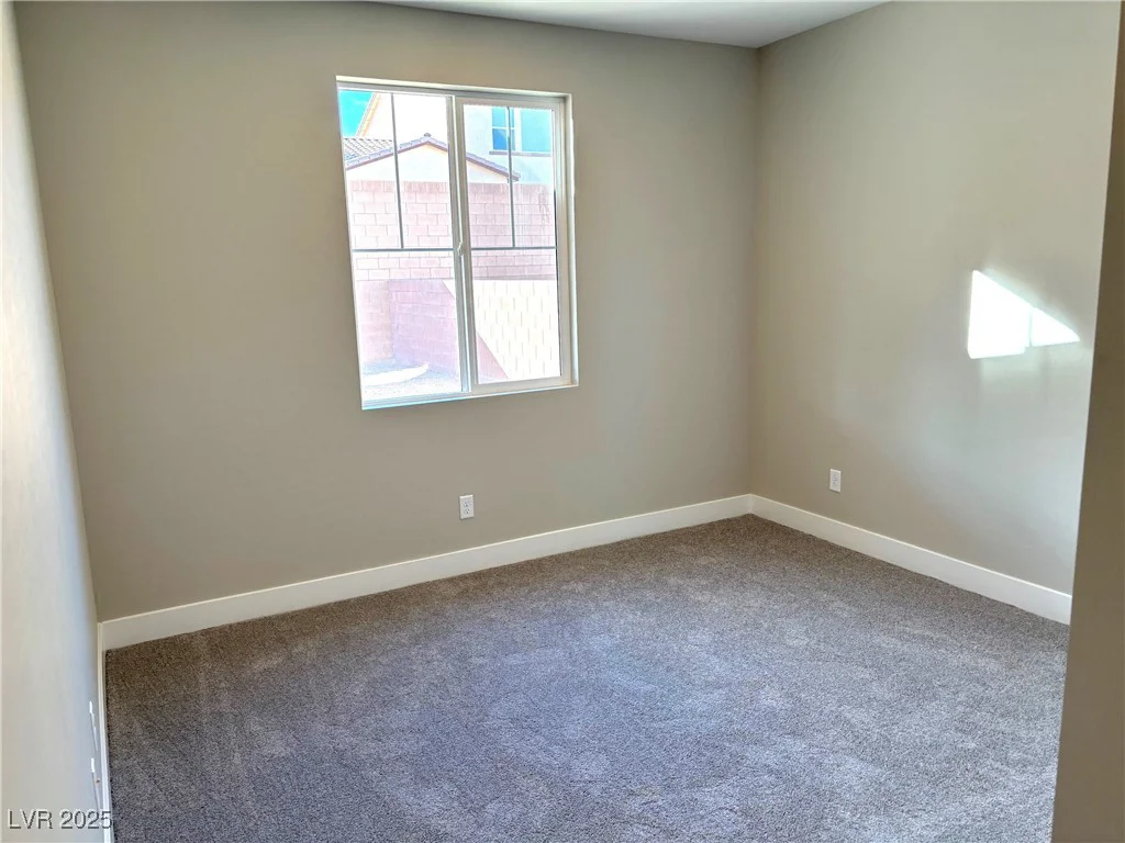 8795 Spencer Garrett, Las Vegas, NV 89113