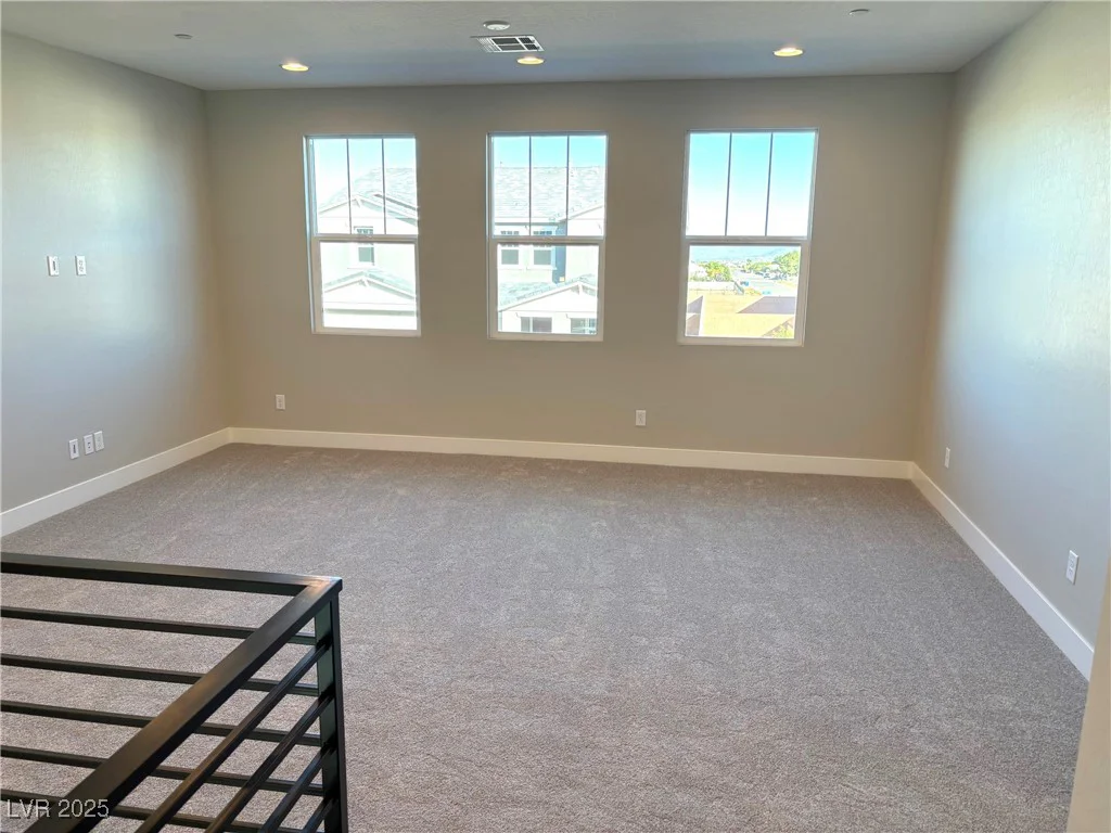 8795 Spencer Garrett, Las Vegas, NV 89113