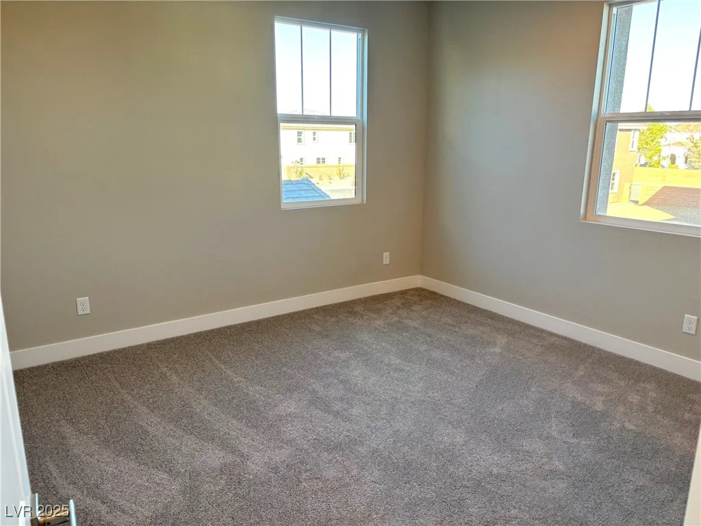 8795 Spencer Garrett, Las Vegas, NV 89113