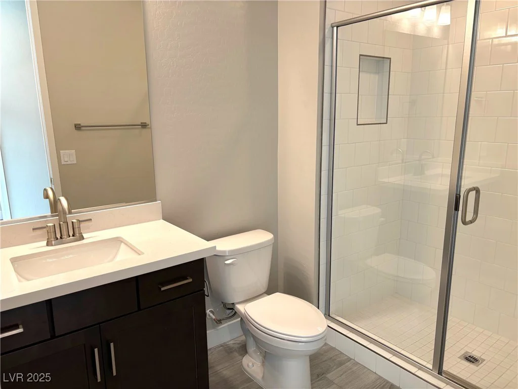 8795 Spencer Garrett, Las Vegas, NV 89113