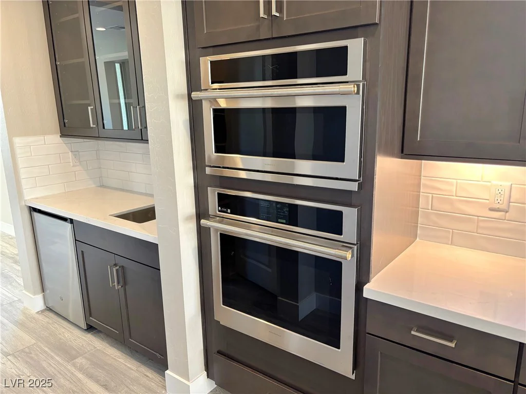 8518 Brian Strange, Las Vegas, NV 89113