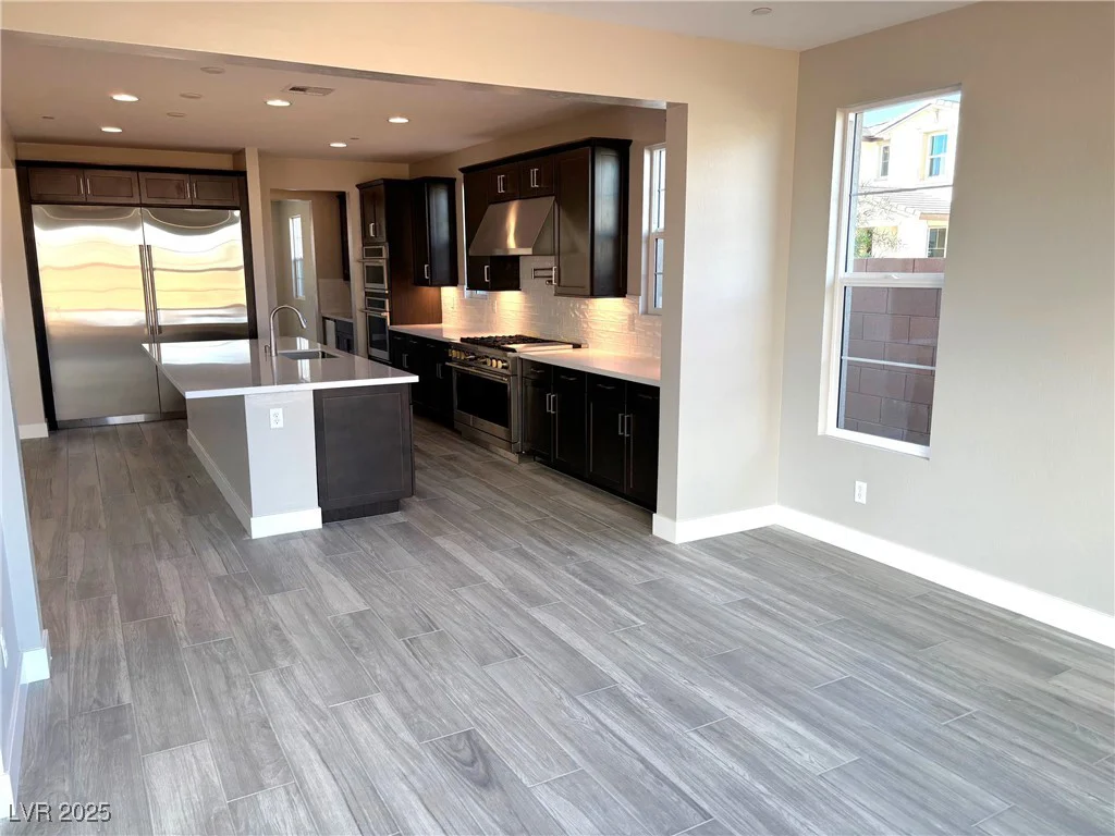 8518 Brian Strange, Las Vegas, NV 89113