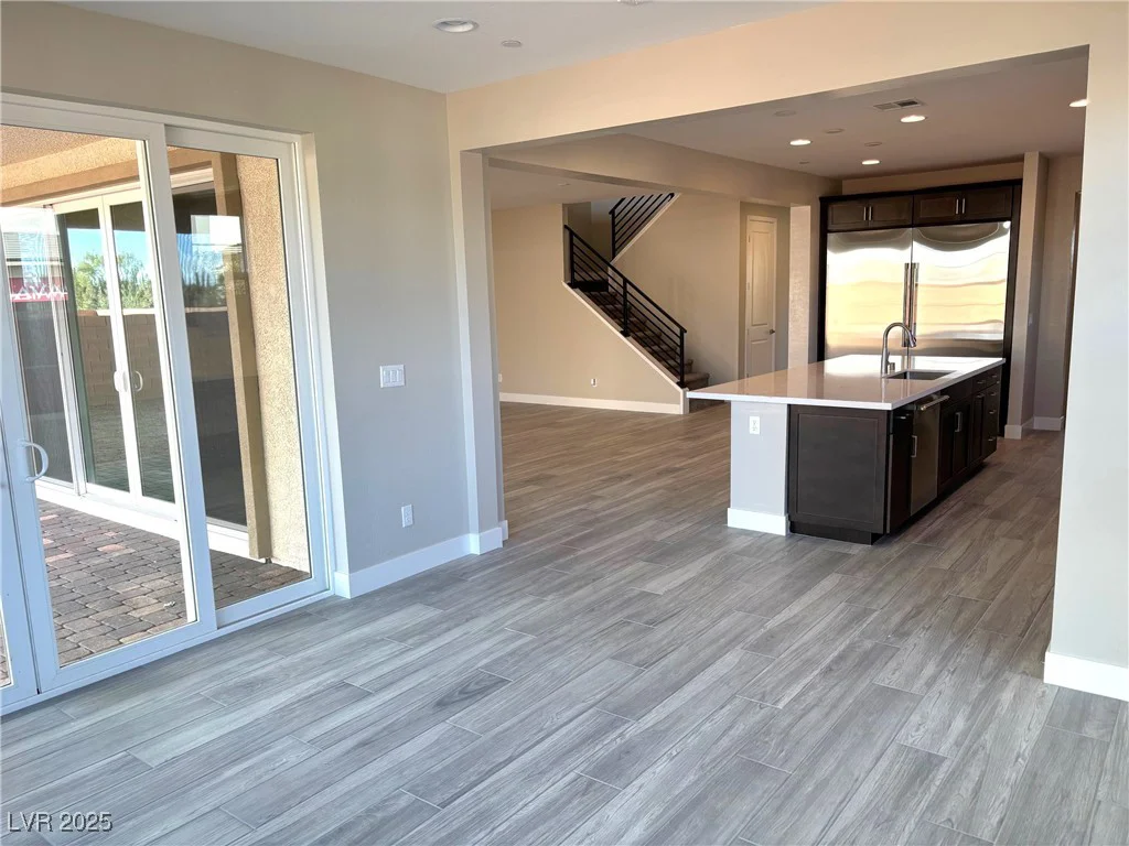 8518 Brian Strange, Las Vegas, NV 89113