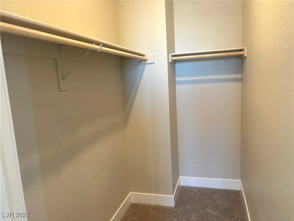 8518 Brian Strange, Las Vegas, NV 89113