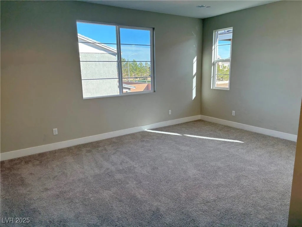 8518 Brian Strange, Las Vegas, NV 89113