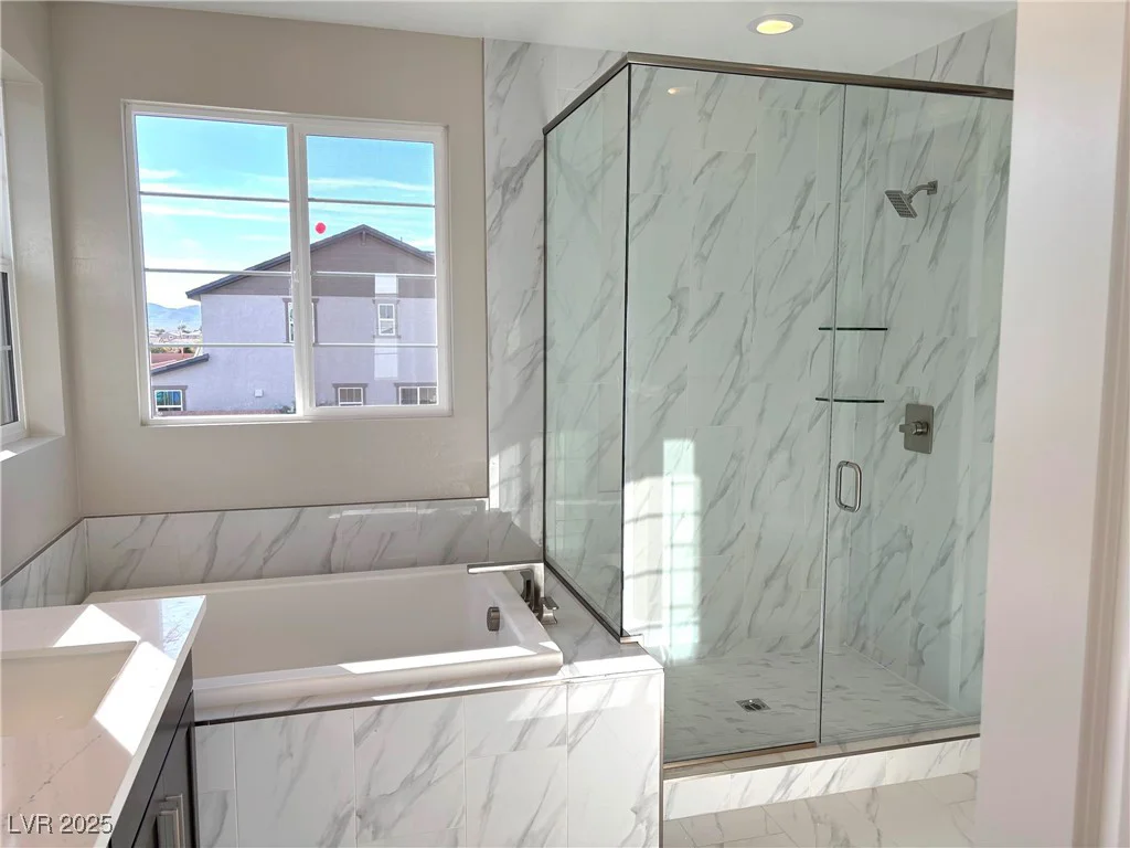 8518 Brian Strange, Las Vegas, NV 89113