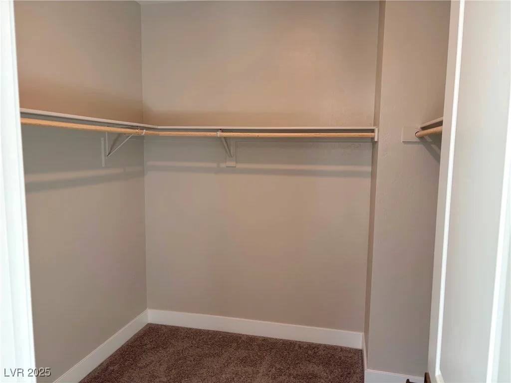 8518 Brian Strange, Las Vegas, NV 89113