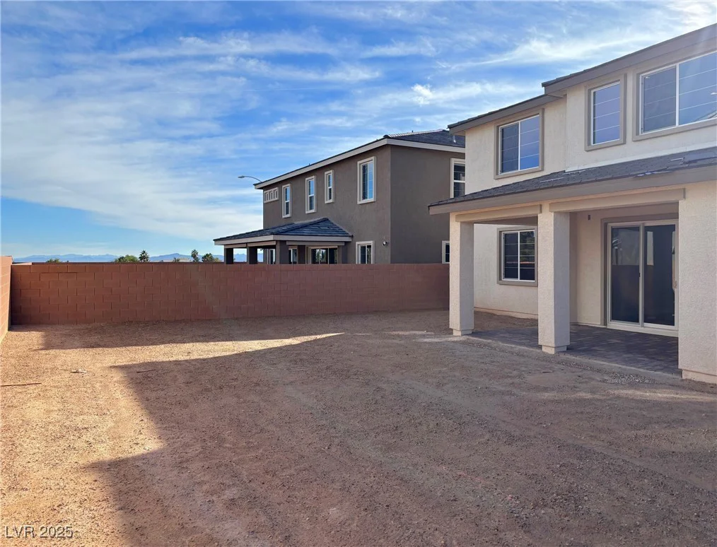 8518 Brian Strange, Las Vegas, NV 89113