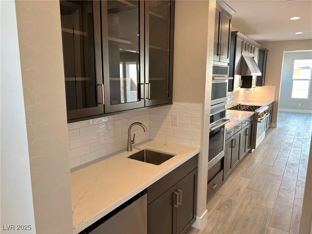 8518 Brian Strange, Las Vegas, NV 89113