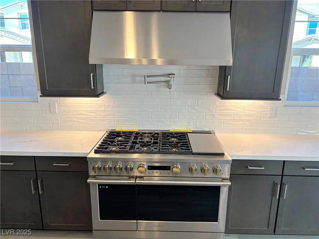 8518 Brian Strange, Las Vegas, NV 89113