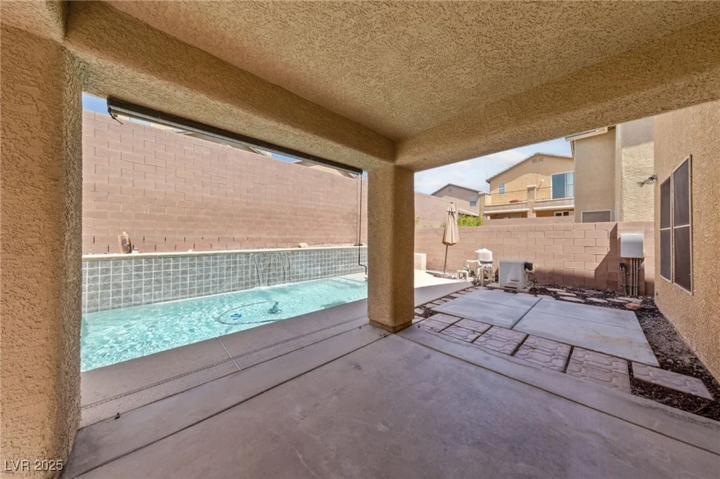 6449 Lake Scene, Las Vegas, NV 89148