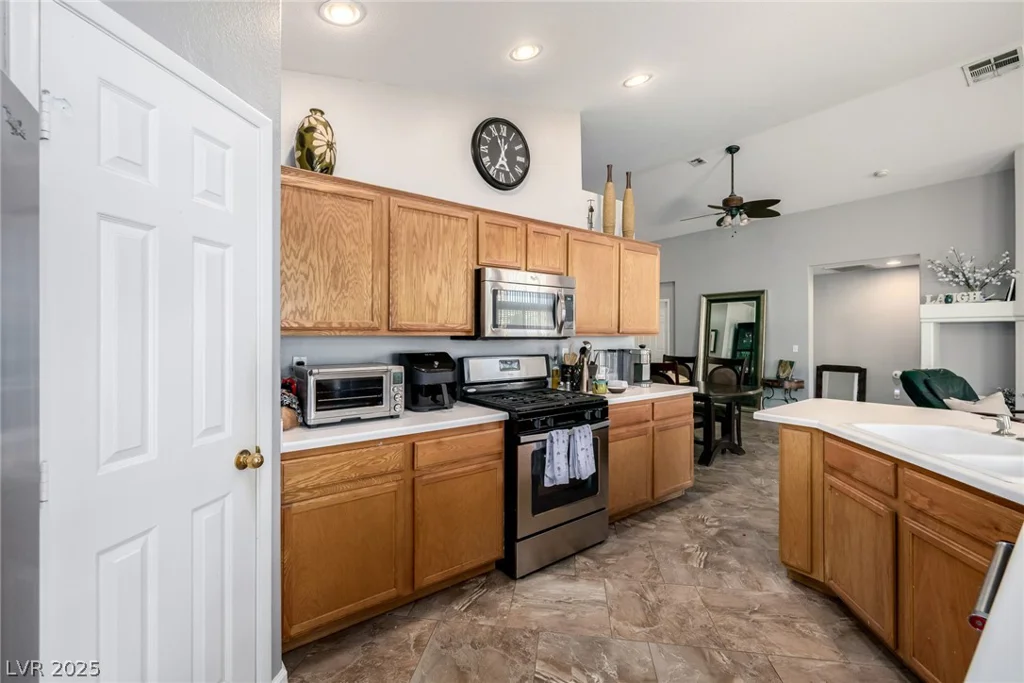 3924 Colton, North Las Vegas, NV 89032