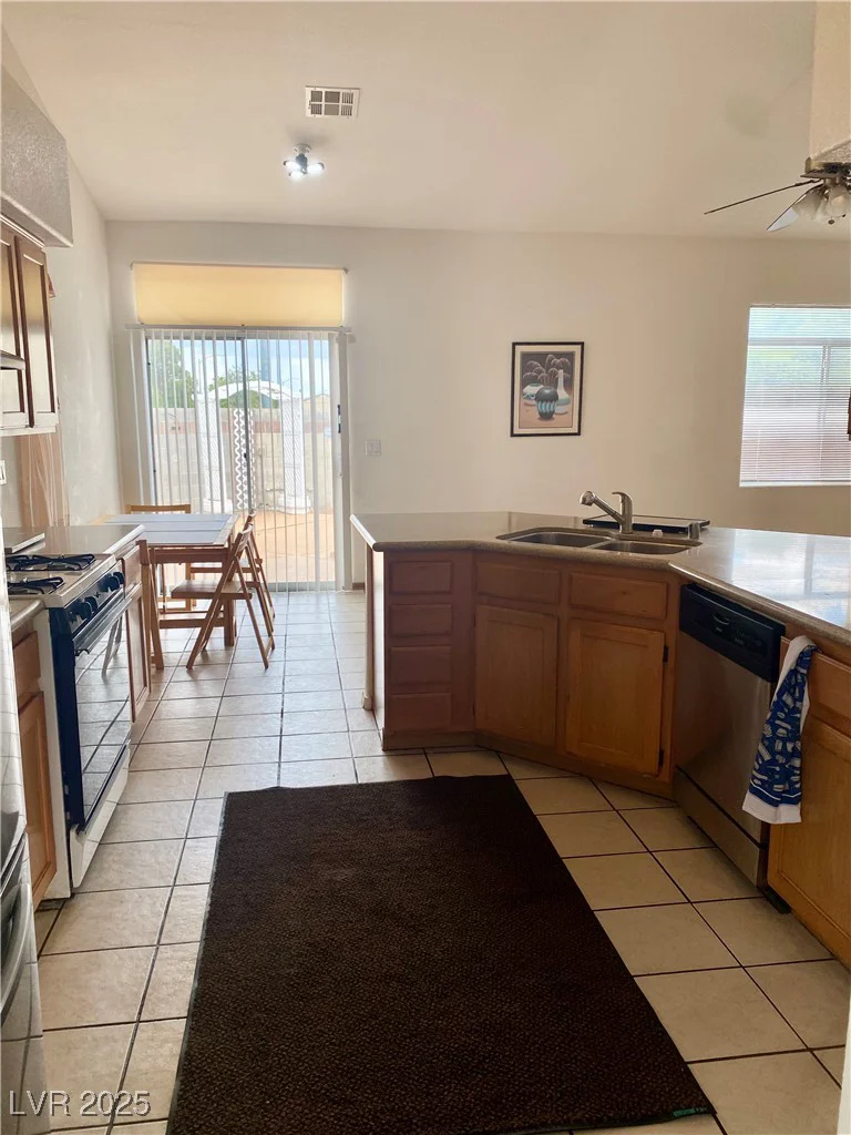5364 Rhett, Las Vegas, NV 89130