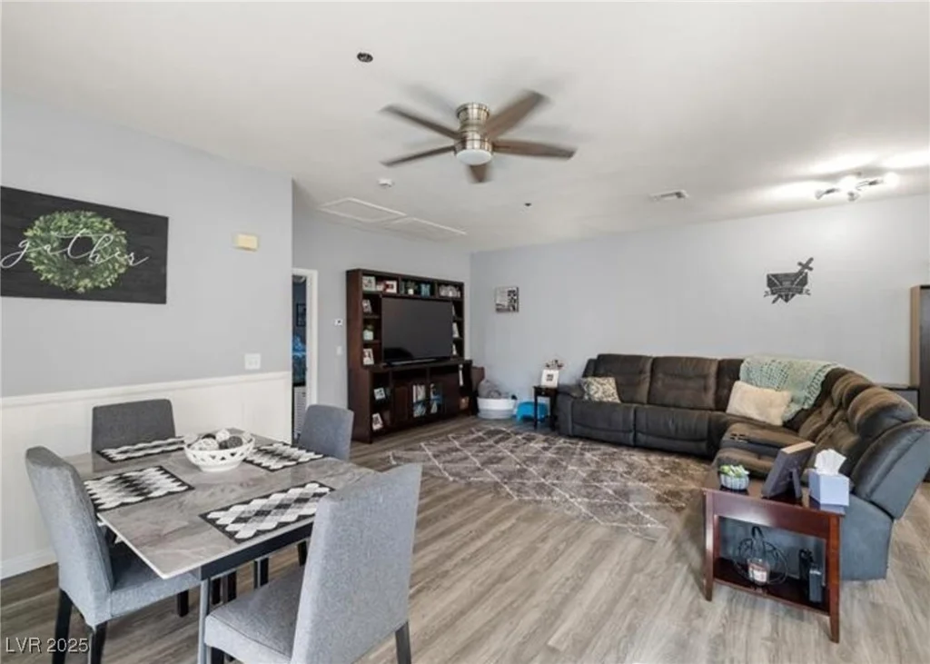 5940 Palmilla, North Las Vegas, NV 89031